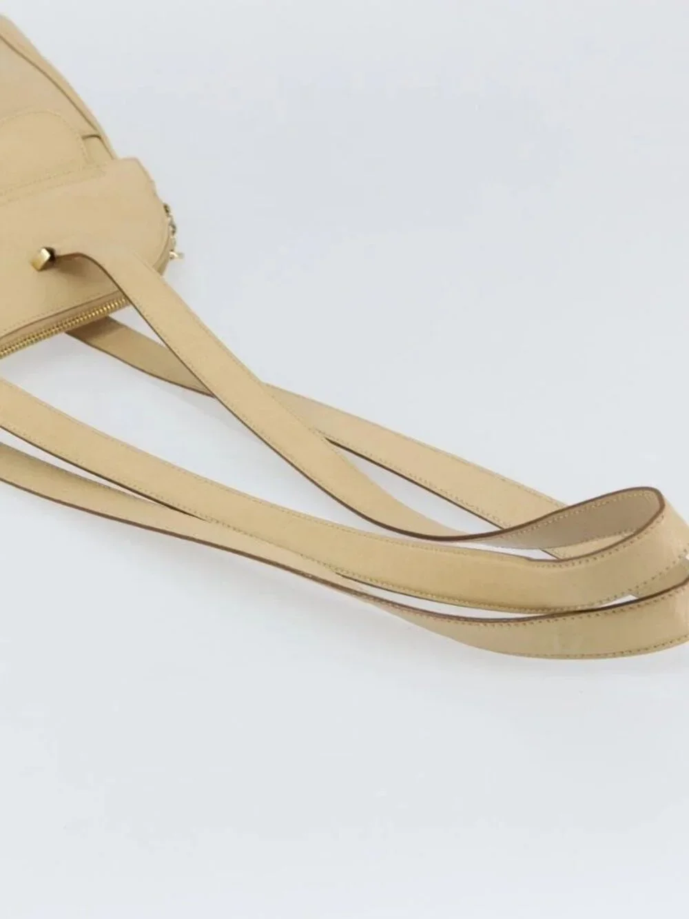 Salvatore Ferragamo Gancini Shoulder Bag Leather Beige Gold Auth 161430